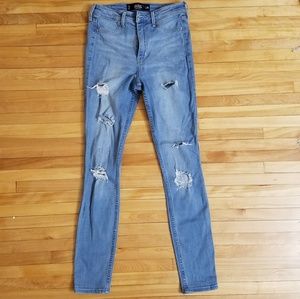 Hollister Highwaist Ripped Skinny Jeans